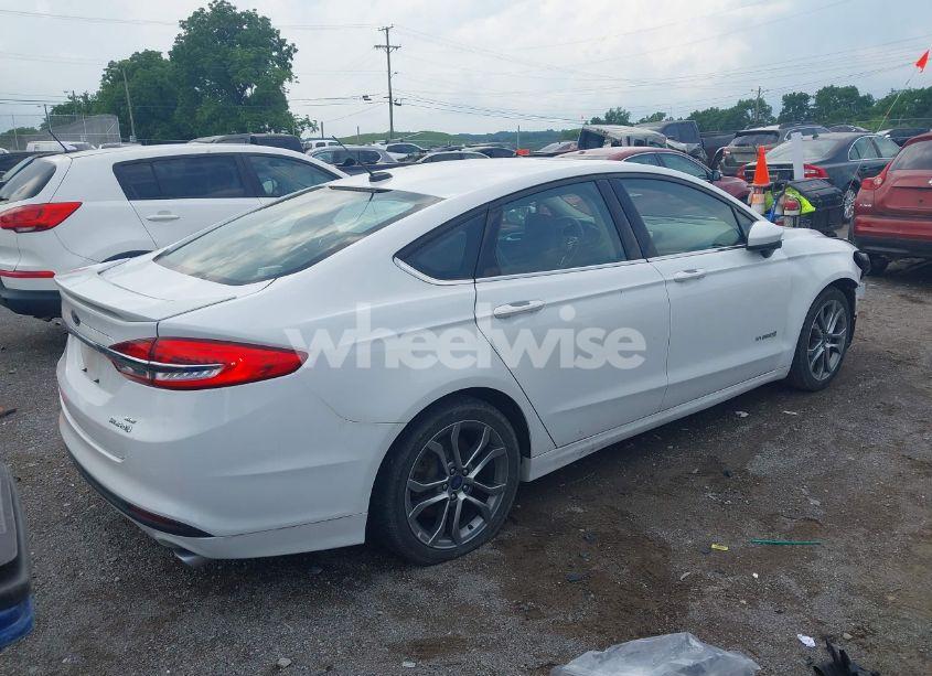 Photo 4 of 2017 Ford Fusion HYBRID SE (VIN 3FA6P0LU7HR287715)