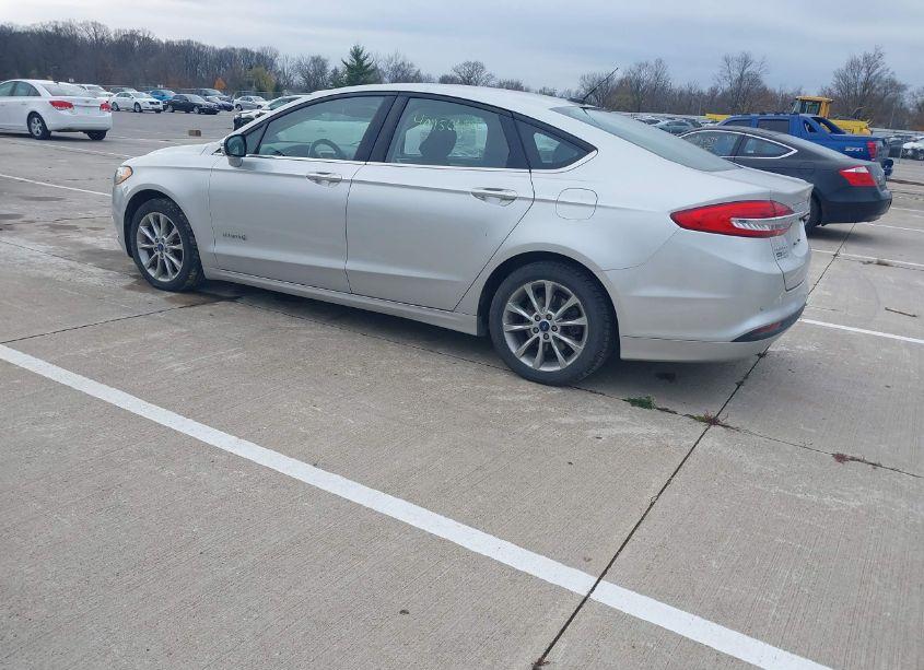 Photo 3 of 2017 Ford Fusion HYBRID SE (VIN 3FA6P0LU7HR296978)