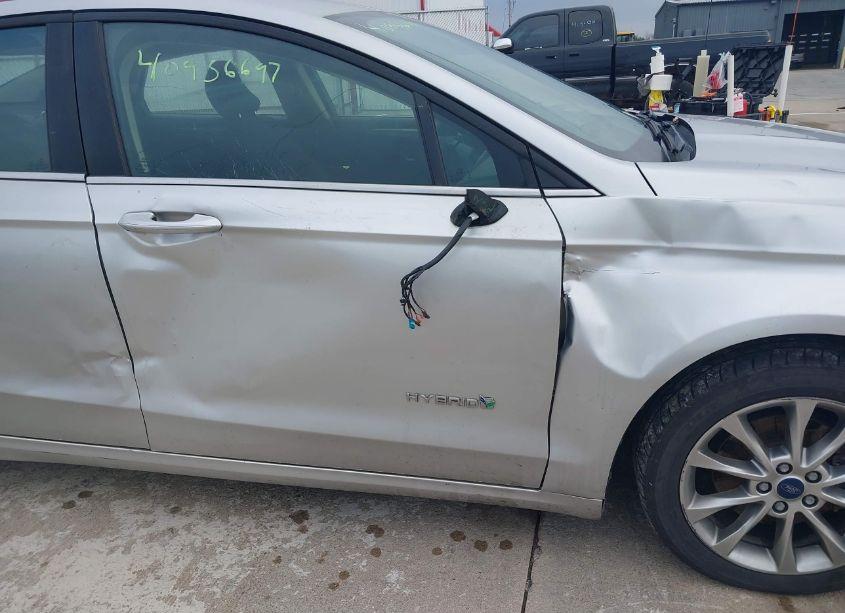 Photo 6 of 2017 Ford Fusion HYBRID SE (VIN 3FA6P0LU7HR296978)