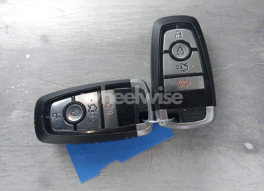 Photo 11 of 2017 Ford Fusion HYBRID SE (VIN 3FA6P0LU7HR319093)