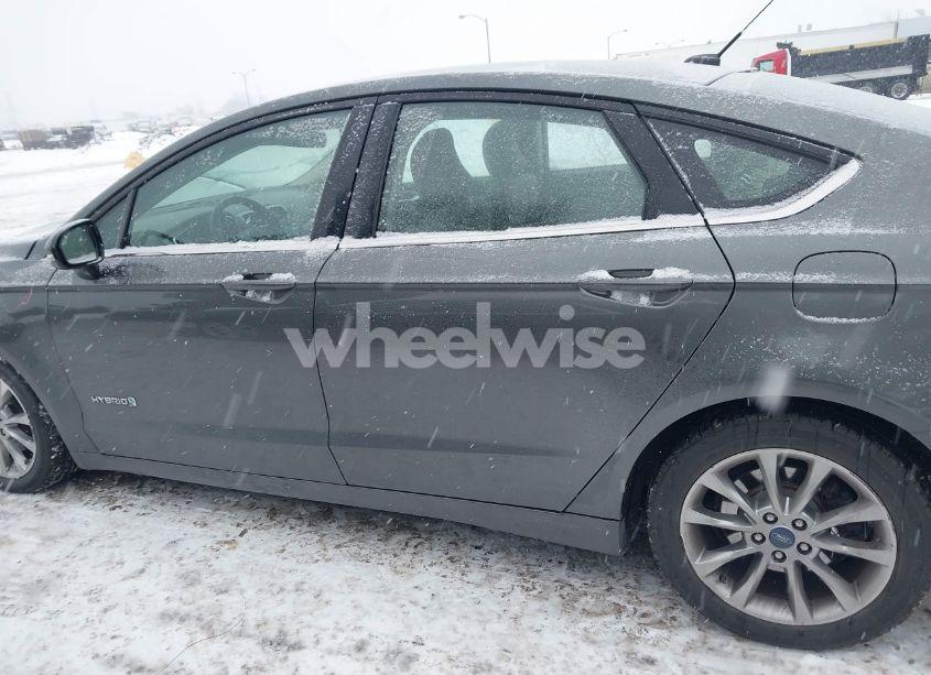 Photo 15 of 2017 Ford Fusion HYBRID SE (VIN 3FA6P0LU7HR319093)