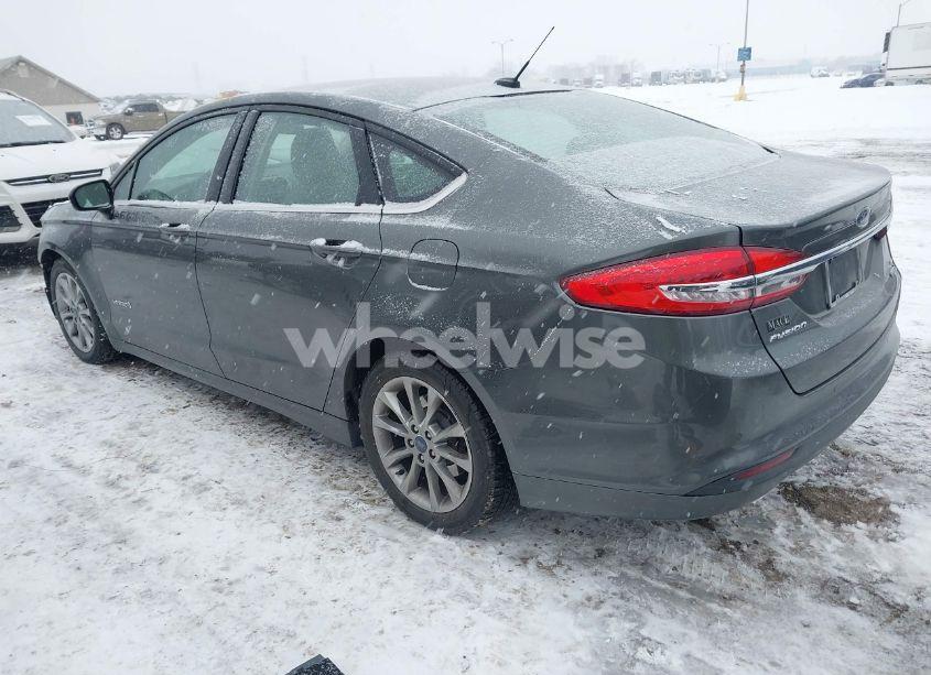Photo 3 of 2017 Ford Fusion HYBRID SE (VIN 3FA6P0LU7HR319093)