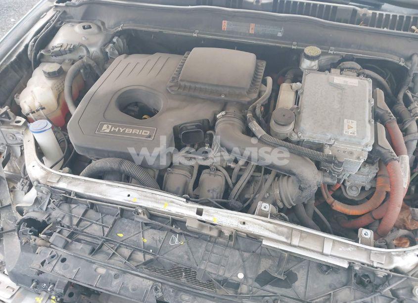 Photo 10 of 2018 Ford Fusion HYBRID SE (VIN 3FA6P0LU7JR153843)