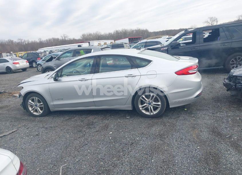Photo 14 of 2018 Ford Fusion HYBRID SE (VIN 3FA6P0LU7JR153843)