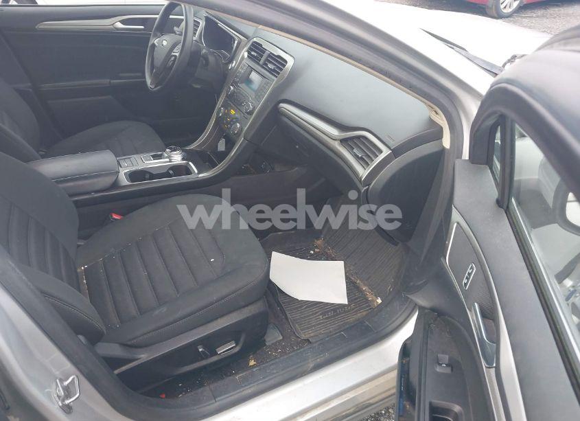 Photo 5 of 2018 Ford Fusion HYBRID SE (VIN 3FA6P0LU7JR153843)