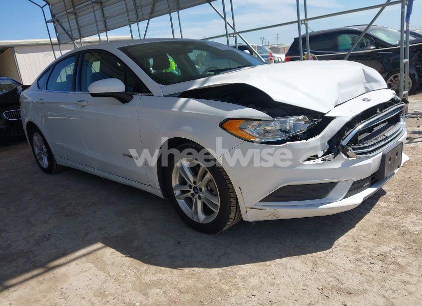 2018 Ford Fusion HYBRID SE (VIN 3FA6P0LU7JR197261) main photo