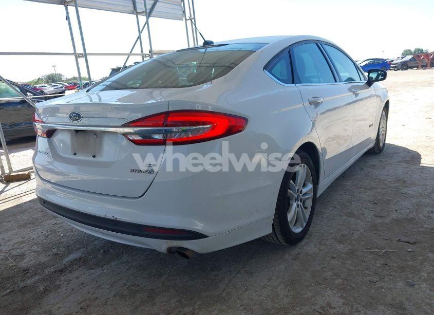 Photo 4 of 2018 Ford Fusion HYBRID SE (VIN 3FA6P0LU7JR197261)