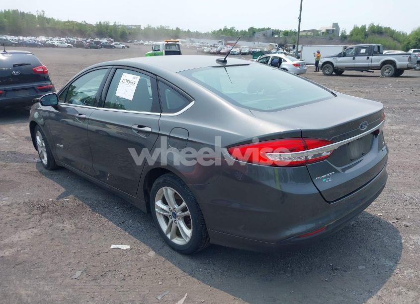 Photo 3 of 2018 Ford Fusion HYBRID SE (VIN 3FA6P0LU7JR234535)