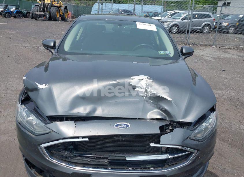 Photo 6 of 2018 Ford Fusion HYBRID SE (VIN 3FA6P0LU7JR234535)