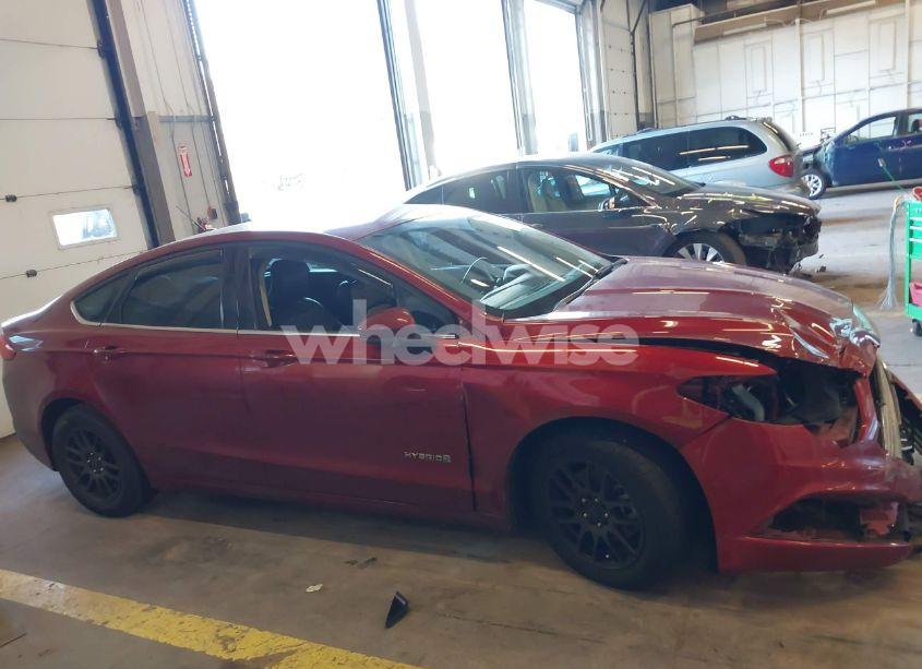 Photo 14 of 2018 Ford Fusion HYBRID SE (VIN 3FA6P0LU7JR274694)