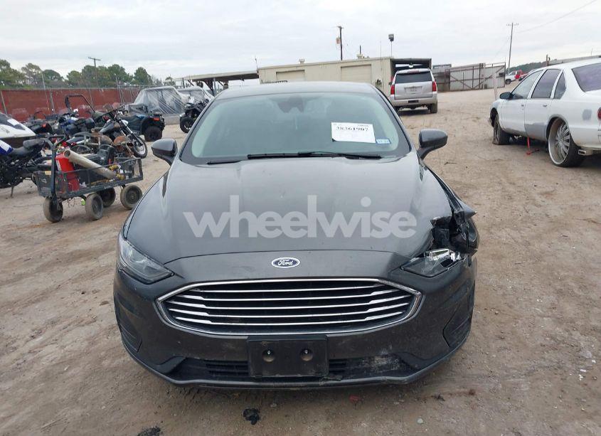 Photo 12 of 2019 Ford Fusion HYBRID SE (VIN 3FA6P0LU7KR103333)