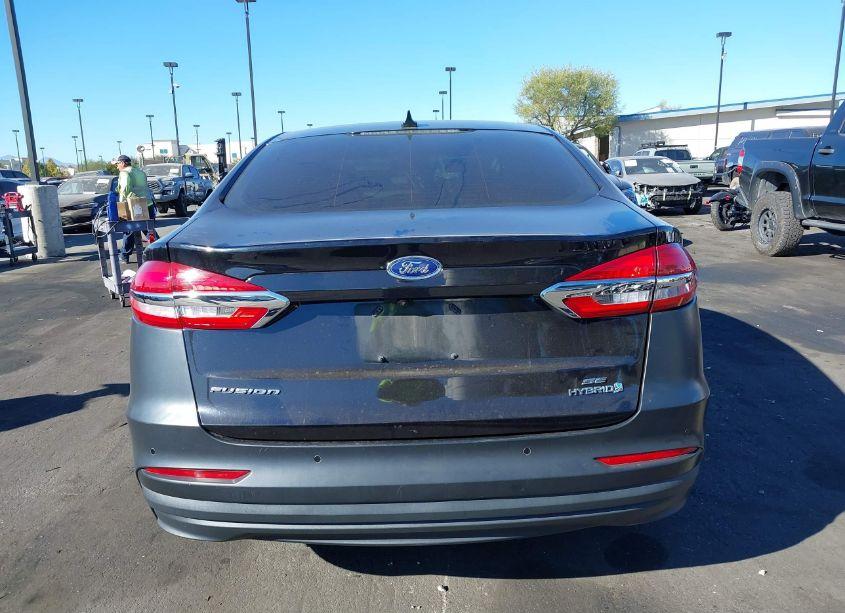 Photo 17 of 2019 Ford Fusion HYBRID SE (VIN 3FA6P0LU7KR220734)
