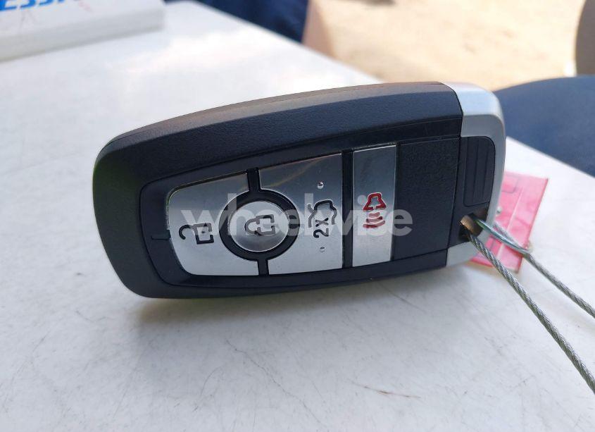 Photo 11 of 2019 Ford Fusion HYBRID SE (VIN 3FA6P0LU7KR240949)