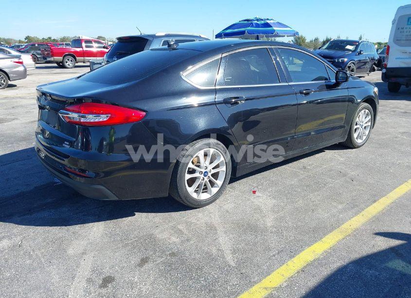 Photo 4 of 2020 Ford Fusion HYBRID SE (VIN 3FA6P0LU7LR103284)