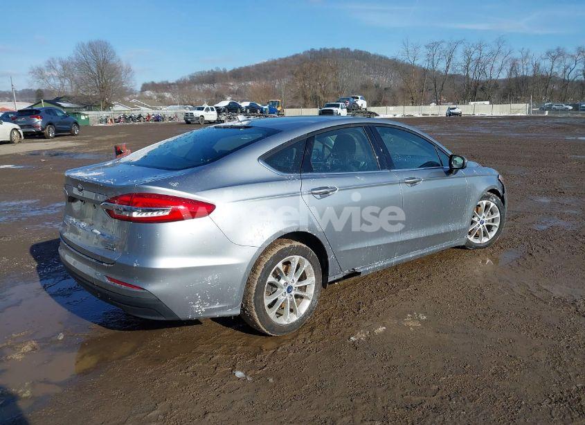 Photo 4 of 2020 Ford Fusion HYBRID SE (VIN 3FA6P0LU7LR123695)