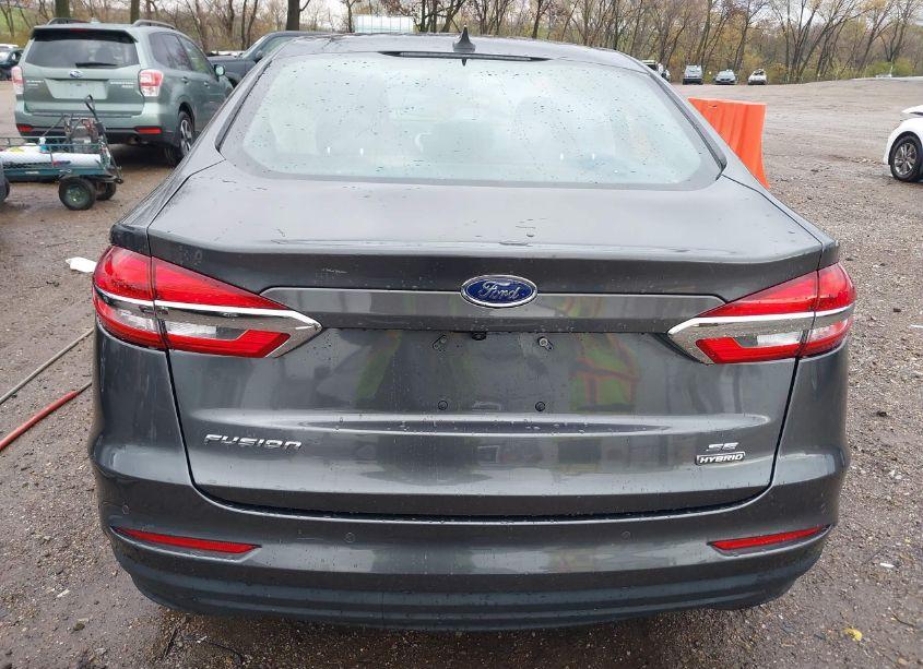 Photo 16 of 2020 Ford Fusion HYBRID SE (VIN 3FA6P0LU7LR186151)