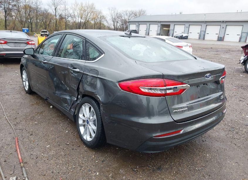Photo 3 of 2020 Ford Fusion HYBRID SE (VIN 3FA6P0LU7LR186151)