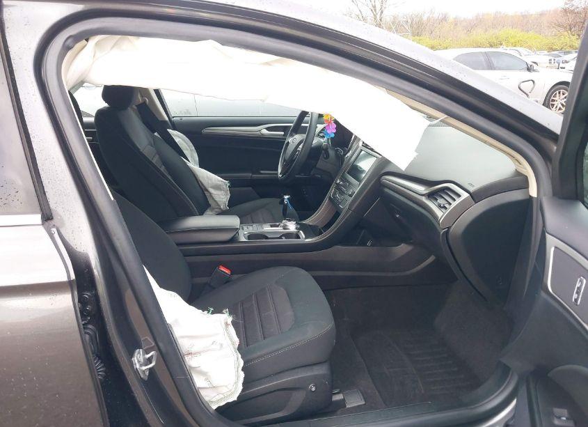 Photo 5 of 2020 Ford Fusion HYBRID SE (VIN 3FA6P0LU7LR186151)