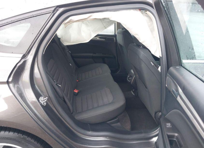 Photo 8 of 2020 Ford Fusion HYBRID SE (VIN 3FA6P0LU7LR186151)