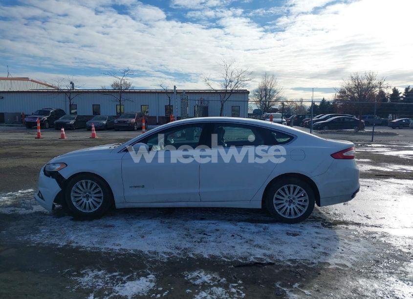 Photo 14 of 2013 Ford Fusion HYBRID SE (VIN 3FA6P0LU8DR155976)
