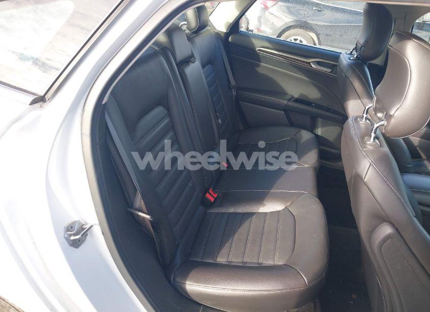 Photo 8 of 2013 Ford Fusion HYBRID SE (VIN 3FA6P0LU8DR155976)