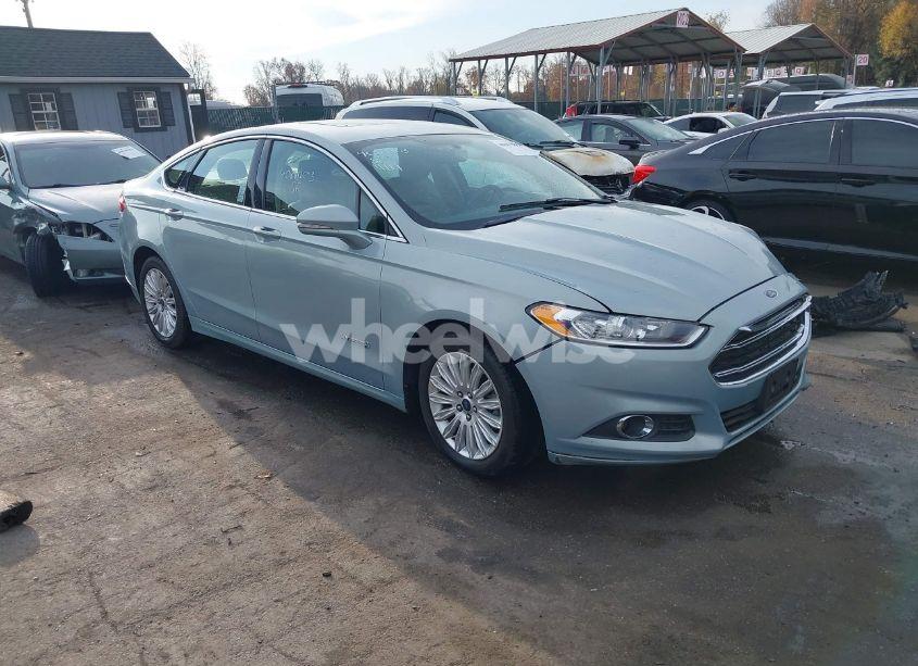 2013 Ford Fusion HYBRID SE (VIN 3FA6P0LU8DR302393) main photo