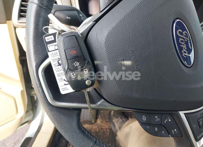 Photo 11 of 2013 Ford Fusion HYBRID SE (VIN 3FA6P0LU8DR302393)