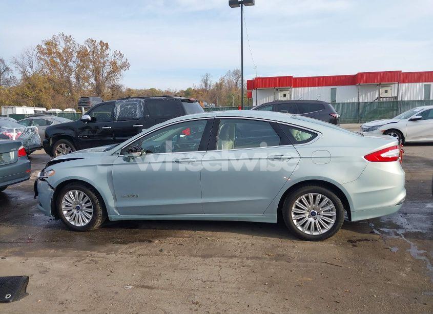 Photo 14 of 2013 Ford Fusion HYBRID SE (VIN 3FA6P0LU8DR302393)