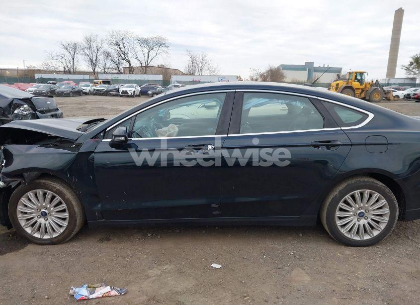 Photo 14 of 2014 Ford Fusion HYBRID SE (VIN 3FA6P0LU8ER107119)