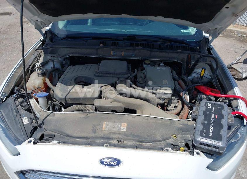 Photo 10 of 2014 Ford Fusion HYBRID SE (VIN 3FA6P0LU8ER142632)