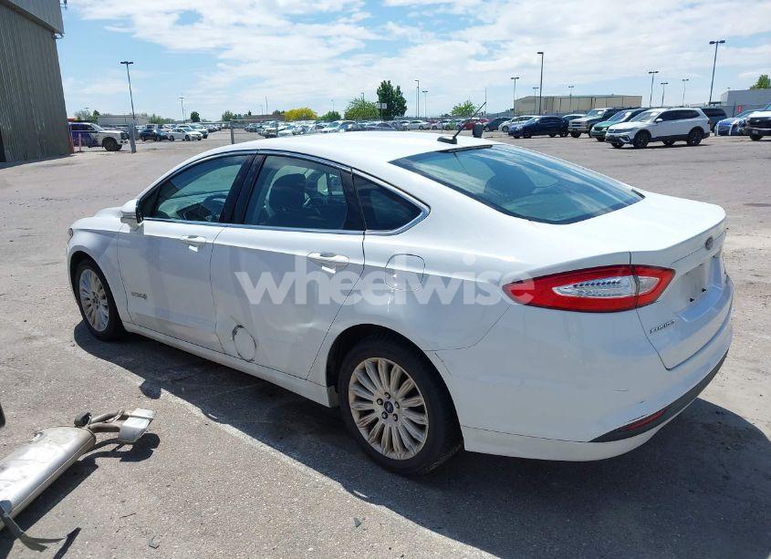 Photo 3 of 2014 Ford Fusion HYBRID SE (VIN 3FA6P0LU8ER142632)