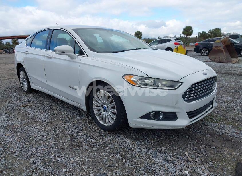 2014 Ford Fusion HYBRID SE (VIN 3FA6P0LU8ER167840) main photo