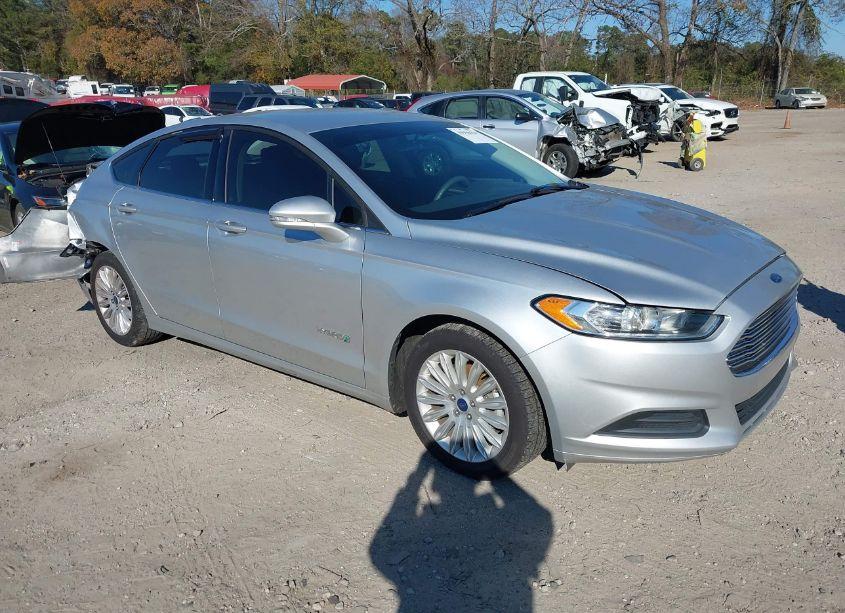 2014 Ford Fusion HYBRID SE (VIN 3FA6P0LU8ER182063) main photo