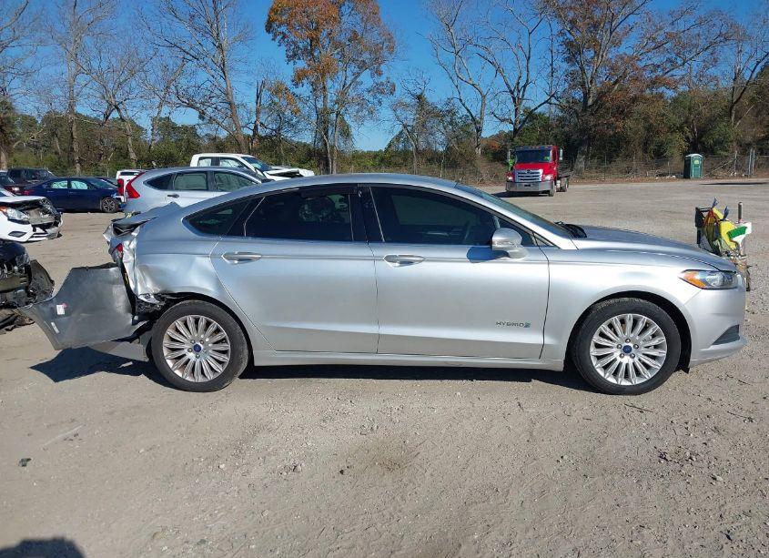 Photo 14 of 2014 Ford Fusion HYBRID SE (VIN 3FA6P0LU8ER182063)