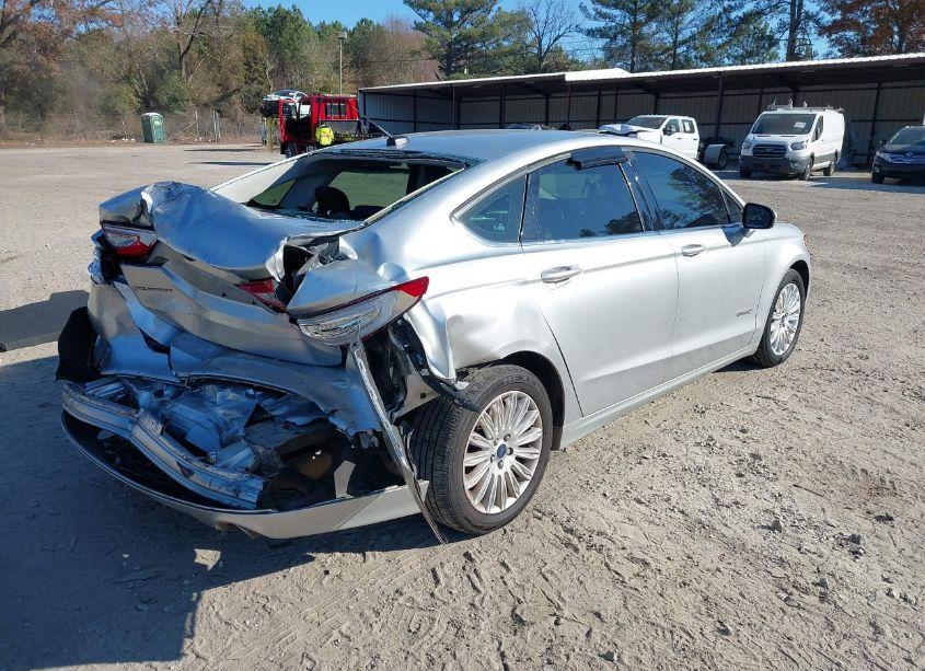Photo 4 of 2014 Ford Fusion HYBRID SE (VIN 3FA6P0LU8ER182063)