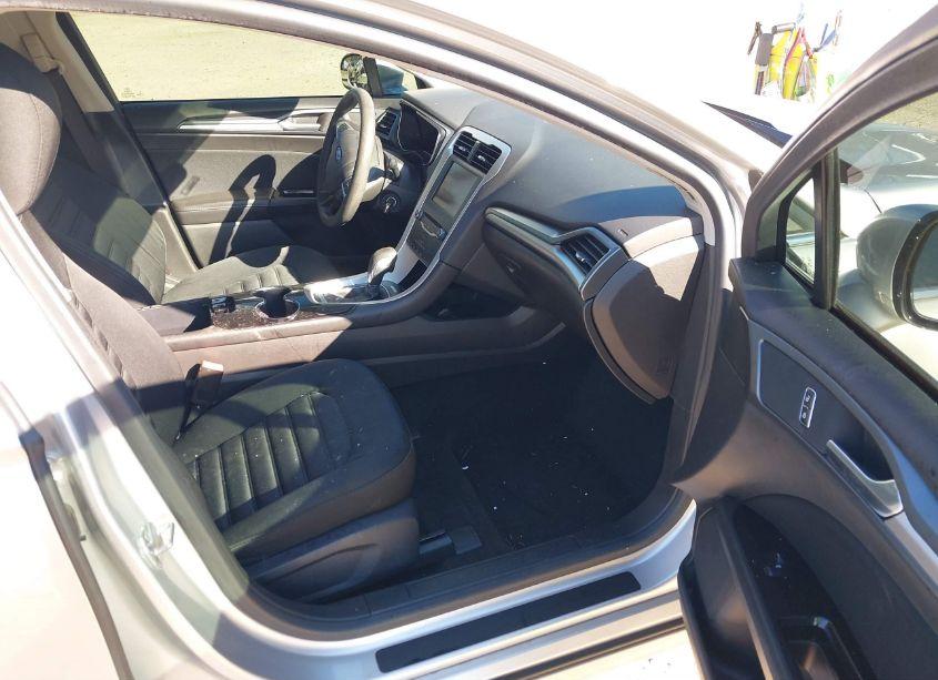 Photo 5 of 2014 Ford Fusion HYBRID SE (VIN 3FA6P0LU8ER182063)