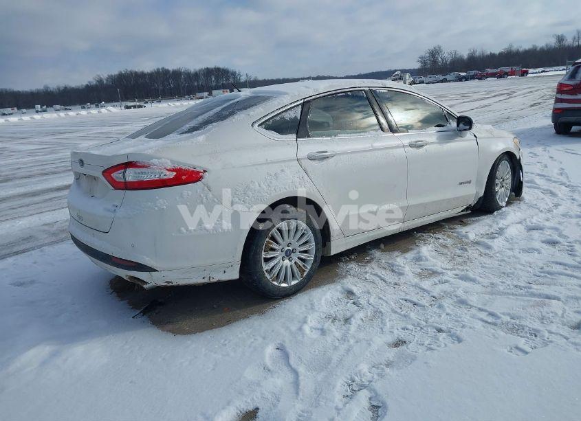 Photo 4 of 2014 Ford Fusion HYBRID SE (VIN 3FA6P0LU8ER192043)