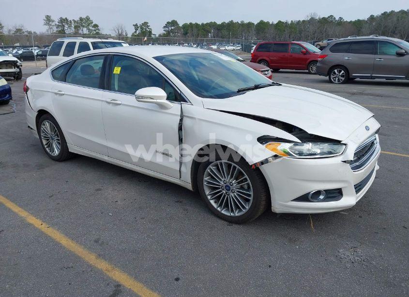 2014 Ford Fusion HYBRID SE (VIN 3FA6P0LU8ER224215) main photo