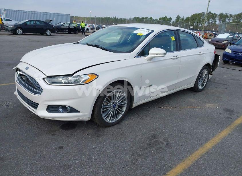 Photo 2 of 2014 Ford Fusion HYBRID SE (VIN 3FA6P0LU8ER224215)