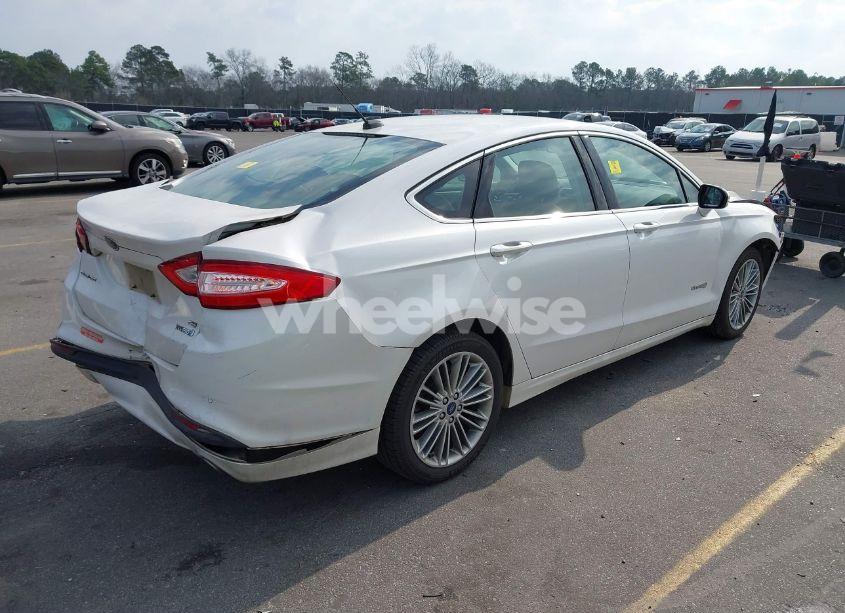 Photo 4 of 2014 Ford Fusion HYBRID SE (VIN 3FA6P0LU8ER224215)