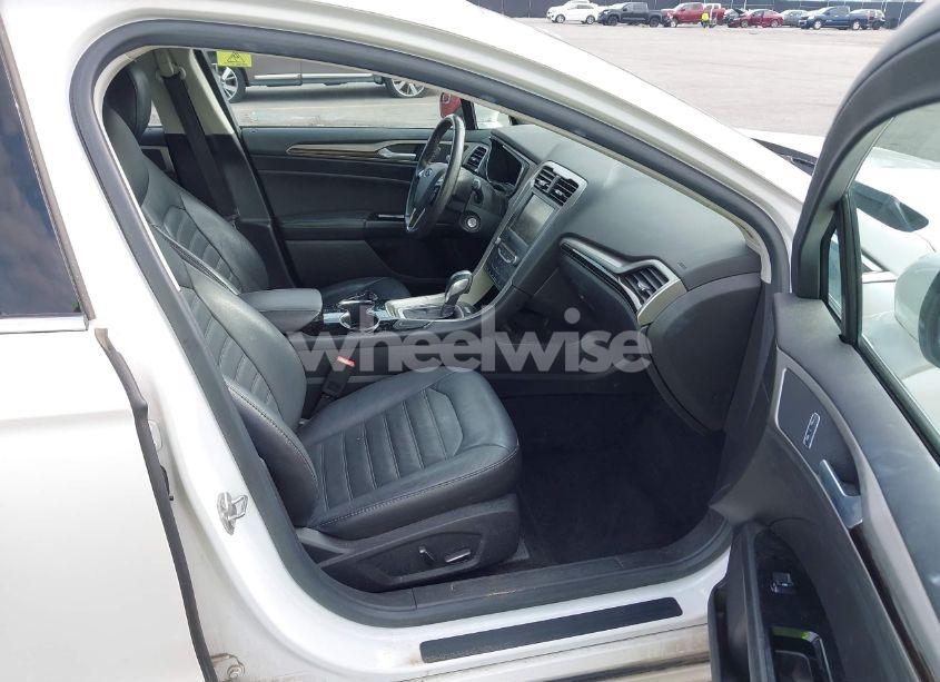 Photo 5 of 2014 Ford Fusion HYBRID SE (VIN 3FA6P0LU8ER224215)