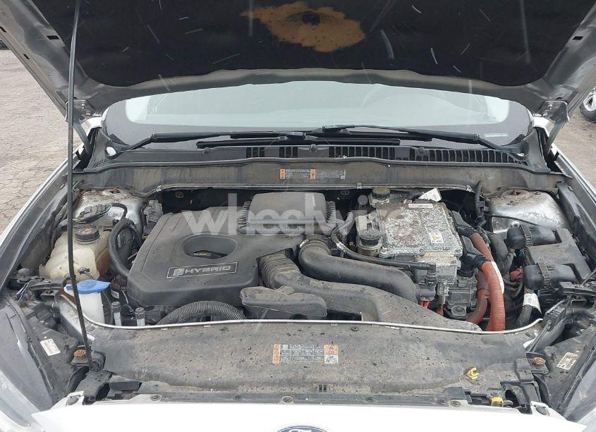 Photo 10 of 2014 Ford Fusion HYBRID SE (VIN 3FA6P0LU8ER310415)