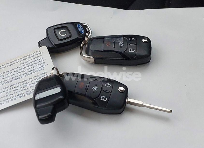 Photo 11 of 2014 Ford Fusion HYBRID SE (VIN 3FA6P0LU8ER310415)