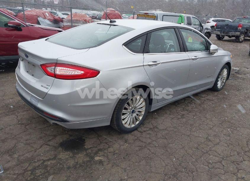 Photo 4 of 2014 Ford Fusion HYBRID SE (VIN 3FA6P0LU8ER310415)