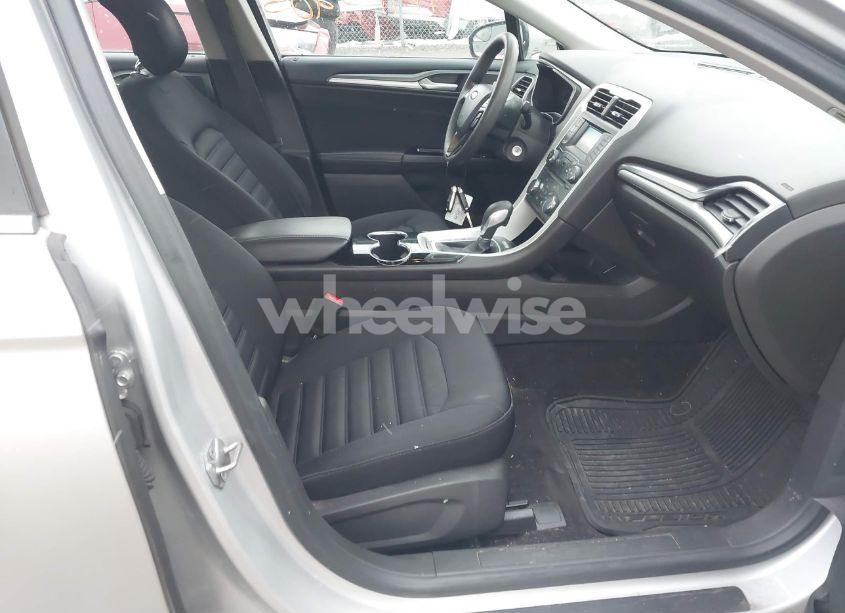 Photo 5 of 2014 Ford Fusion HYBRID SE (VIN 3FA6P0LU8ER310415)