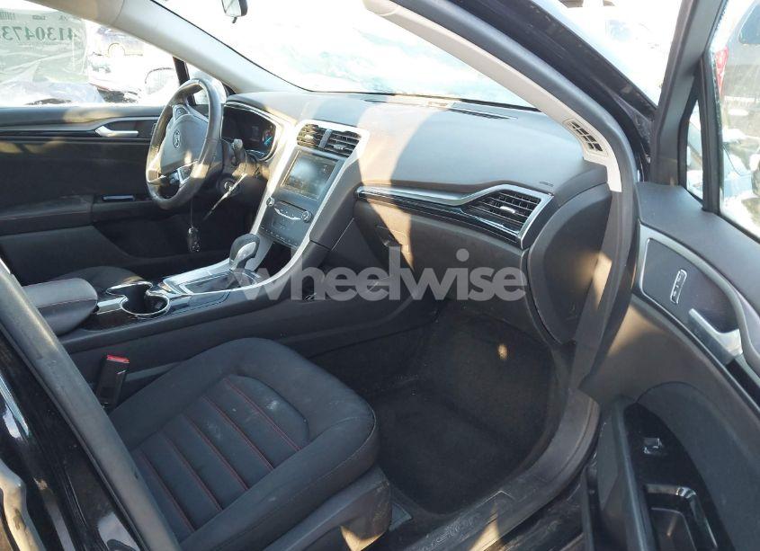 Photo 5 of 2014 Ford Fusion HYBRID SE (VIN 3FA6P0LU8ER396017)