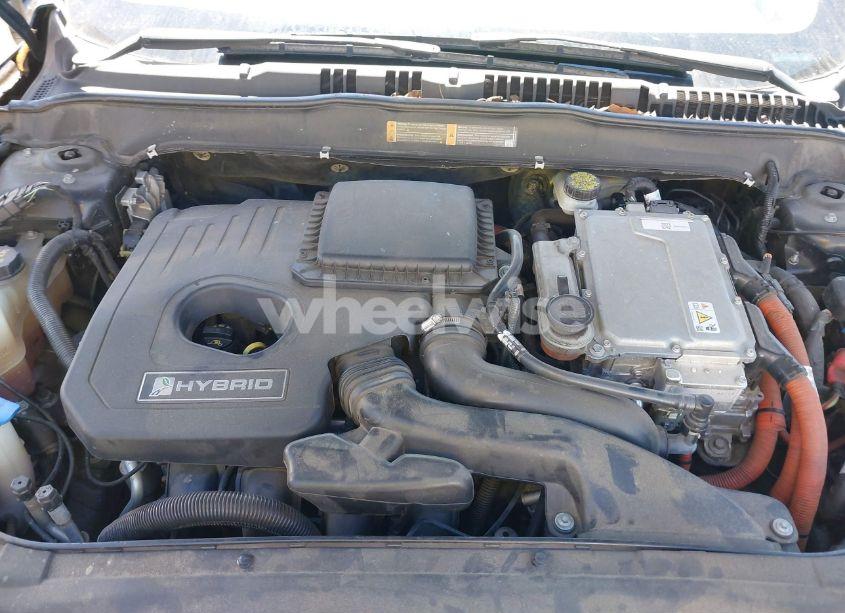 Photo 10 of 2015 Ford Fusion HYBRID SE (VIN 3FA6P0LU8FR148917)