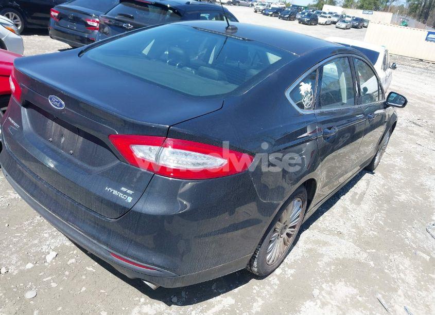 Photo 4 of 2015 Ford Fusion HYBRID SE (VIN 3FA6P0LU8FR148917)
