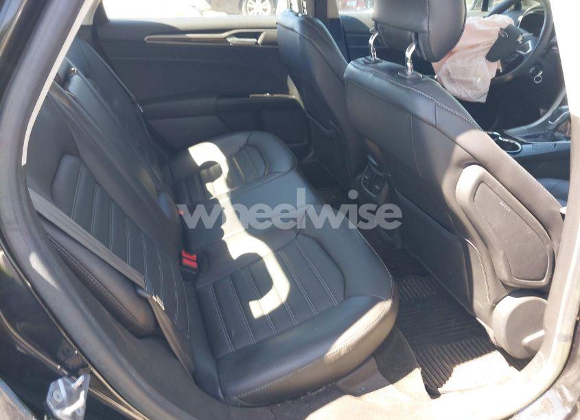 Photo 8 of 2015 Ford Fusion HYBRID SE (VIN 3FA6P0LU8FR148917)