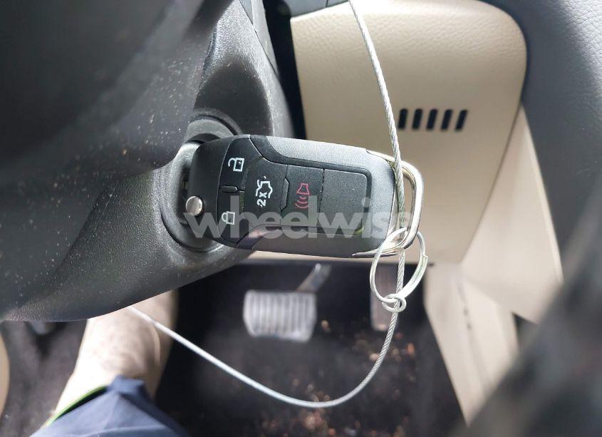 Photo 11 of 2015 Ford Fusion HYBRID SE (VIN 3FA6P0LU8FR160047)